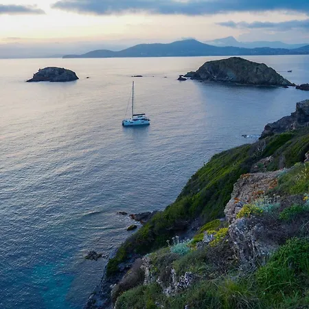 La Provence Apartment *